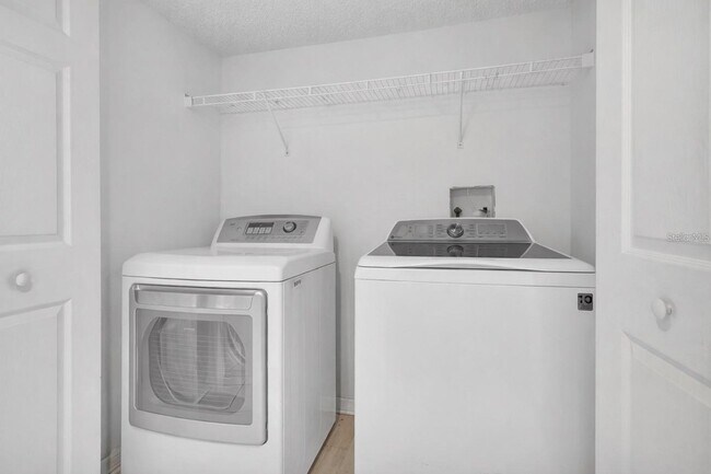 Building Photo - 16012 Lanesboro Ct