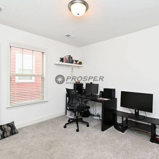 Building Photo - 120 Shumard Ln