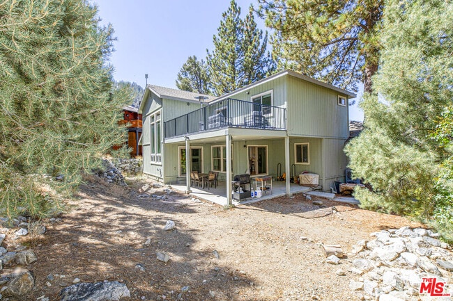 Building Photo - 1712 Woodland Dr