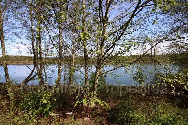 Building Photo - 3421 31st Dr