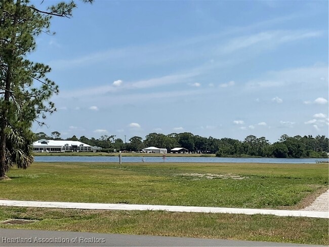 Building Photo - 3641 Edgewater Dr