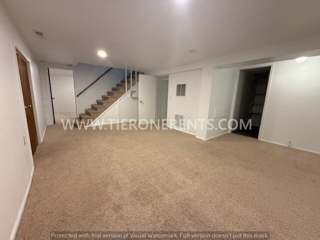 Building Photo - NO DEPOSIT option available for qualified renters with Obligo.