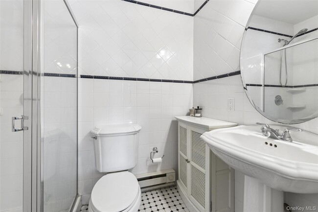 Building Photo - 3013 Mitchell Rd