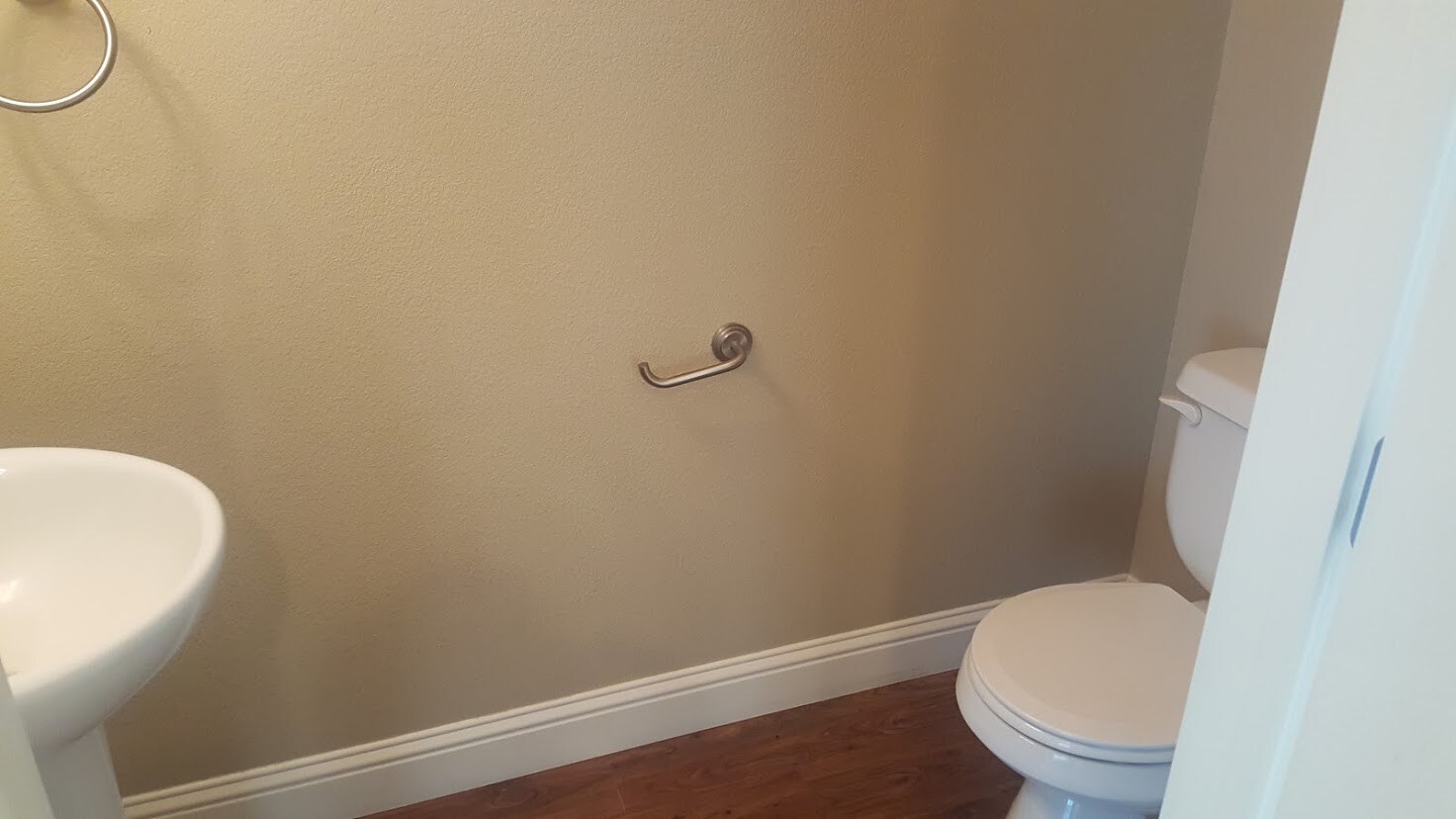 Building Photo - 560 SW State St