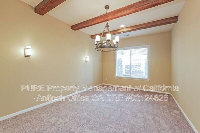 Building Photo - 2340 Indian Springs Dr