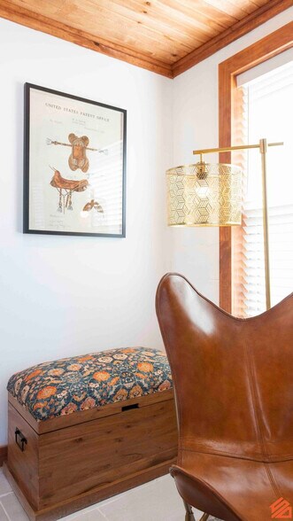 Building Photo - 227 S Hudson St