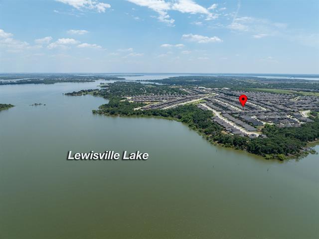 Building Photo - 3613 Sabine Dr