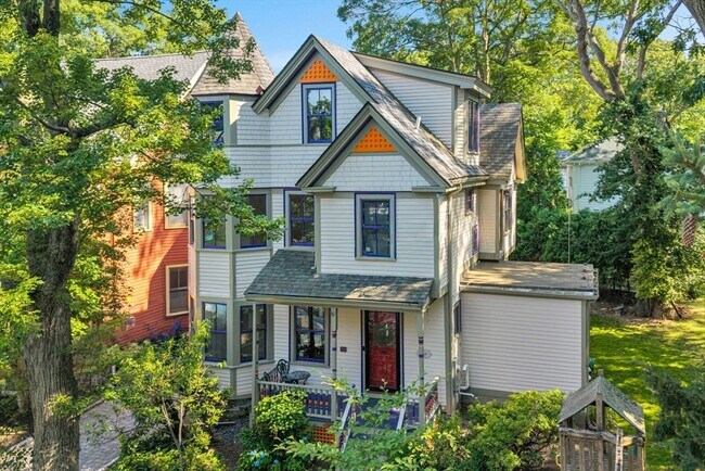 Building Photo - 20 Albion Pl