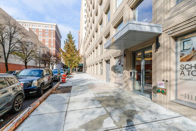 Building Photo - 151 S Elliott Pl