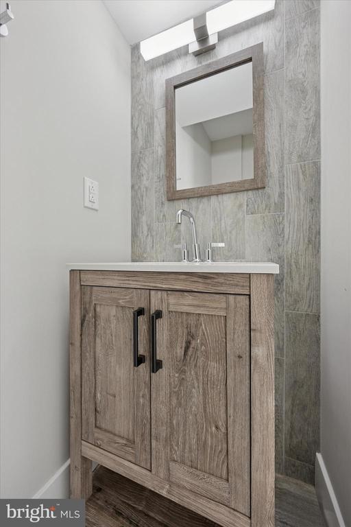 Building Photo - 2222 Wharton St