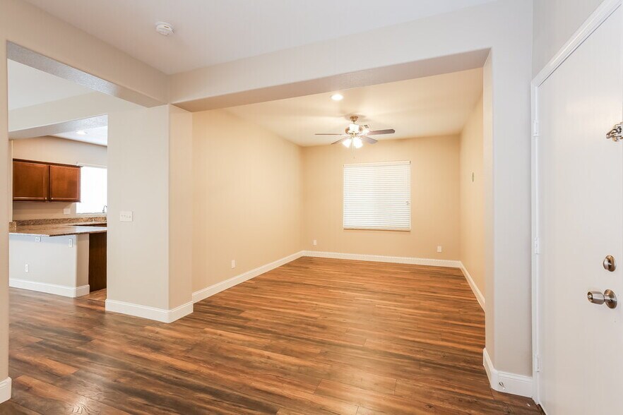 Building Photo - 8032 Carr Valley St