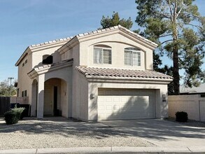 Building Photo - ABSOLUTELY STUNNING 4BR 2.5BA, OVER 2100SQFT, COMMUNITY POOL, CHANDLER