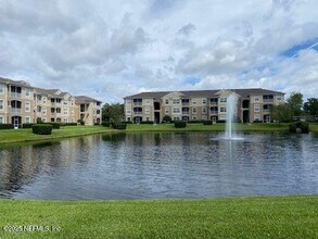 Building Photo - 7990 Baymeadows Rd