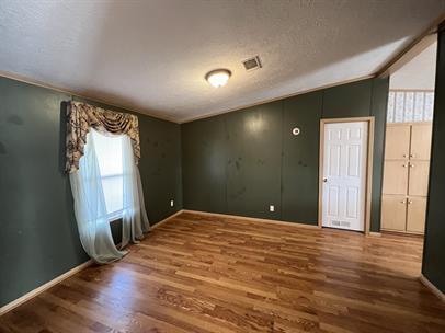 Building Photo - 99 Roots Rd