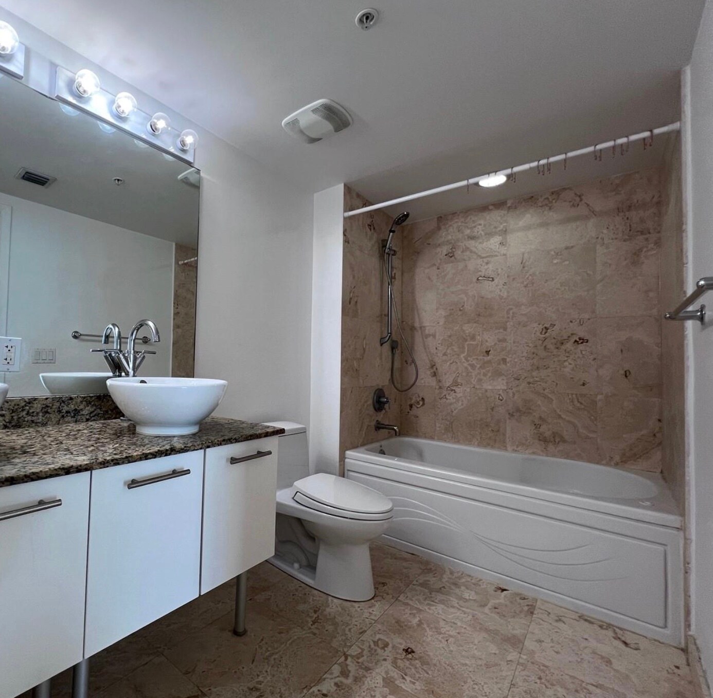 Building Photo - 41 SE 5th St