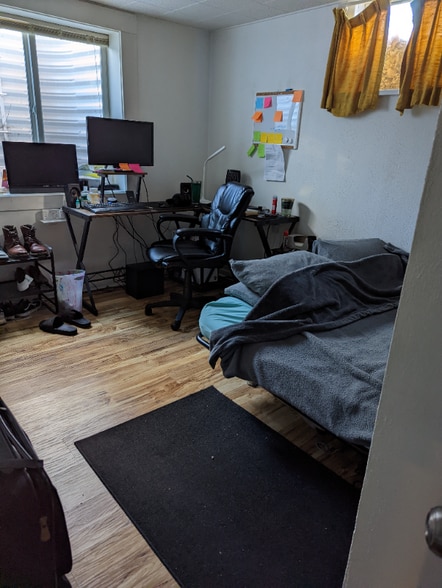 Building Photo - 516 Deines Ct