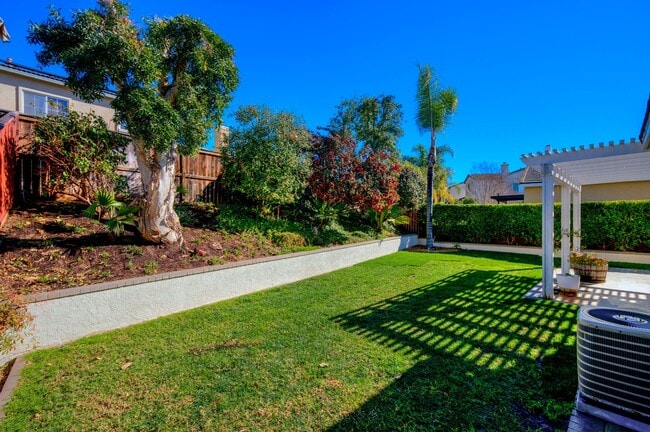 Building Photo - Charming Single Level Home in Oceanside