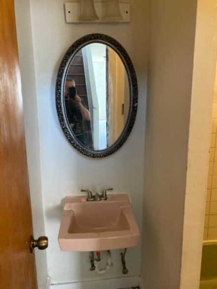 Building Photo - 2922 Frankford Ave