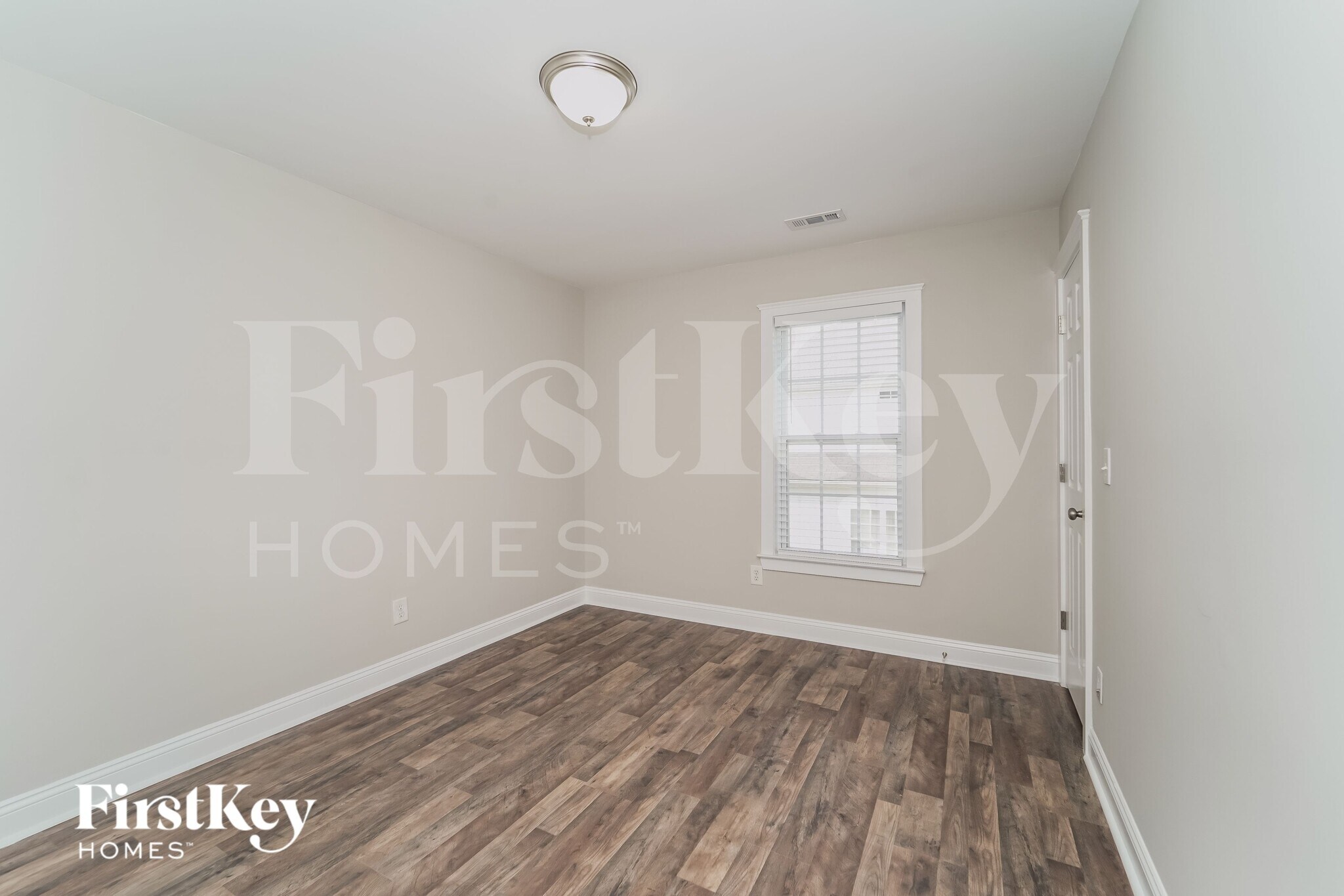 Building Photo - 5725 Coopers Ridge Ln