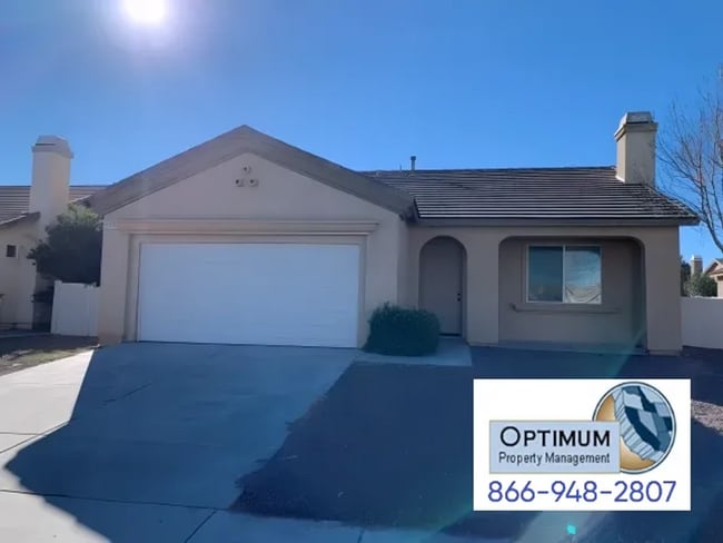 Building Photo - Beautiful 4 Bedroom, 2 Bathroom Single-Family Home in the Heart of Adelanto