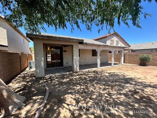 Building Photo - 11191 W Palm Ln