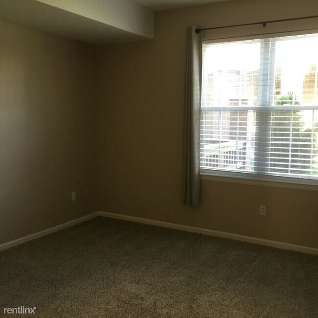Building Photo - 2 br, 1 bath Condo - 12816 Ironstone Way
