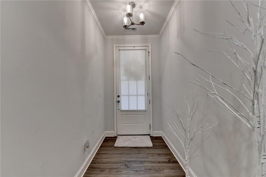 Building Photo - 6010 Bracken Brown Dr