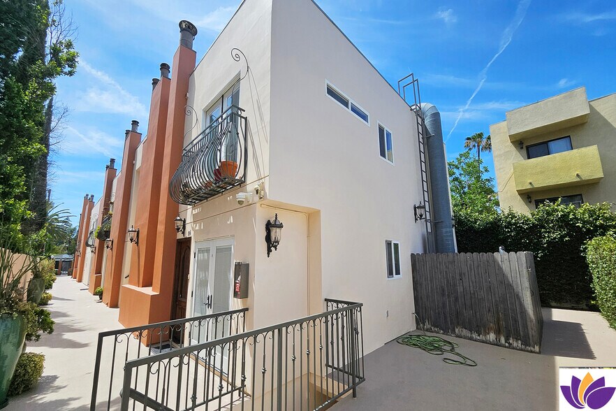 Building Photo - 4220 Fair Ave