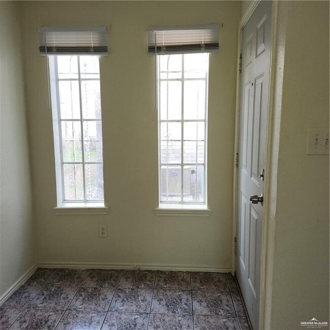 Building Photo - 8 N 28th St