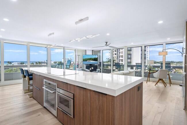 Building Photo - 5400 Ocean Blvd