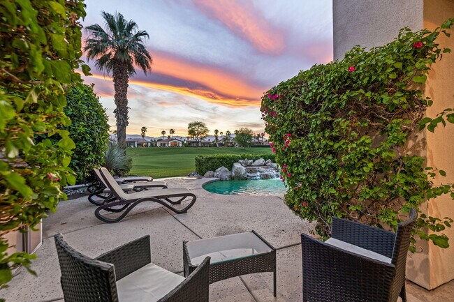 Building Photo - 727 Arrowhead Dr