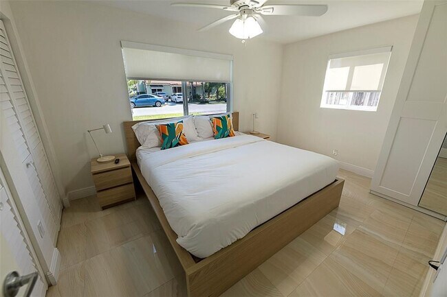 Building Photo - 1162 Hayes St