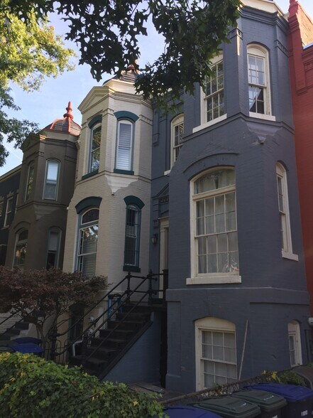 Building Photo - 103 8th Street Northeast