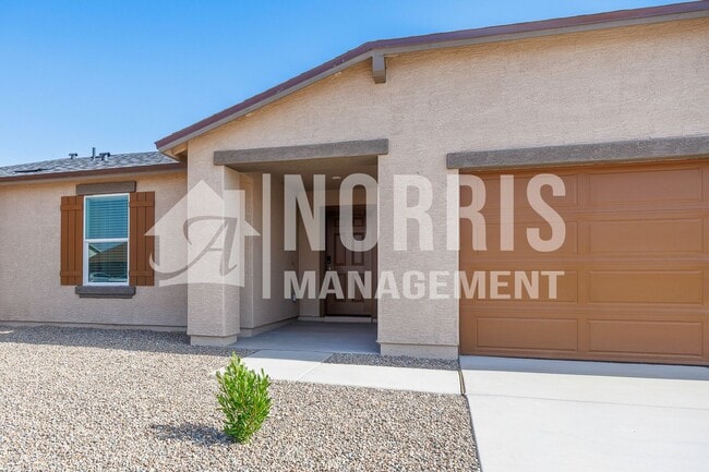 Building Photo - Brand New Beautiful Large Single Story Hom...