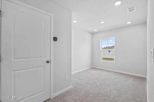 Building Photo - 111 Brazil Nut Cir
