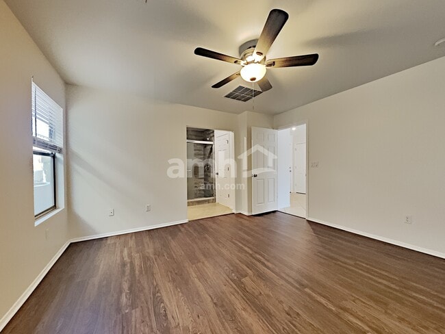 Building Photo - 341 W Amber Hawk Ct