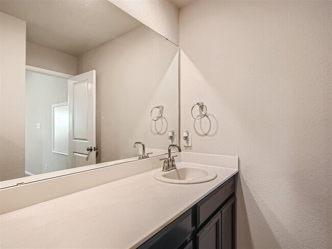 Building Photo - 1416 Deering Run