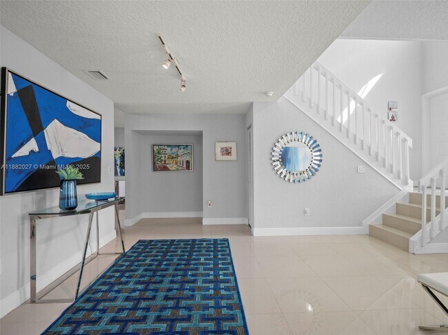 Building Photo - 9908 SW 117th Pl