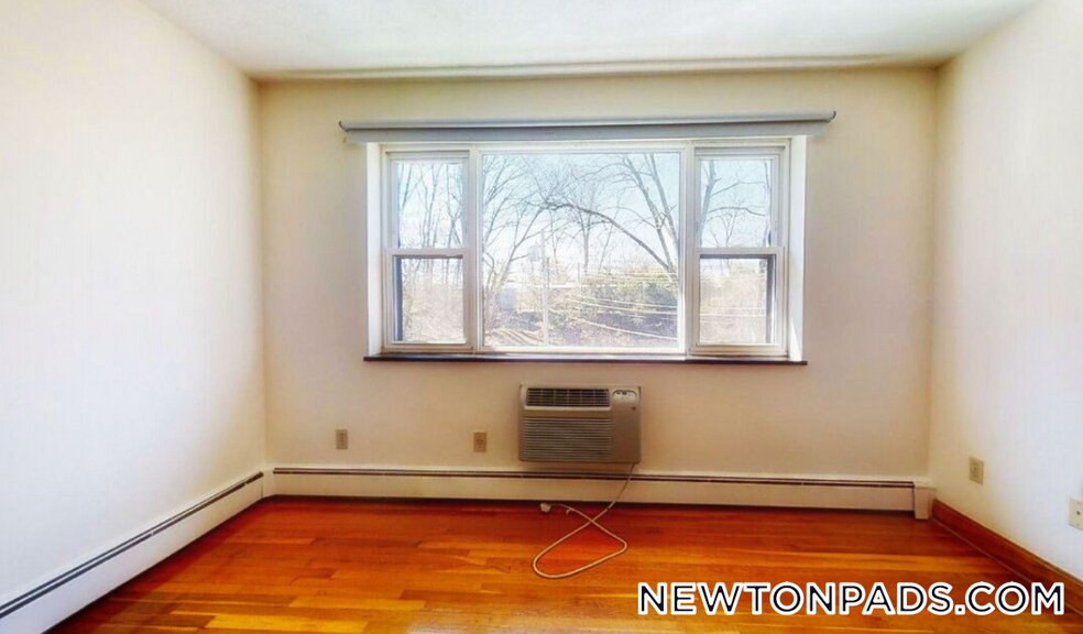 Building Photo - 276 Grove St