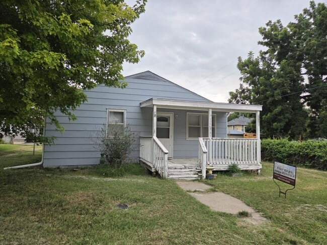 Building Photo - Spacious Home for Rent!