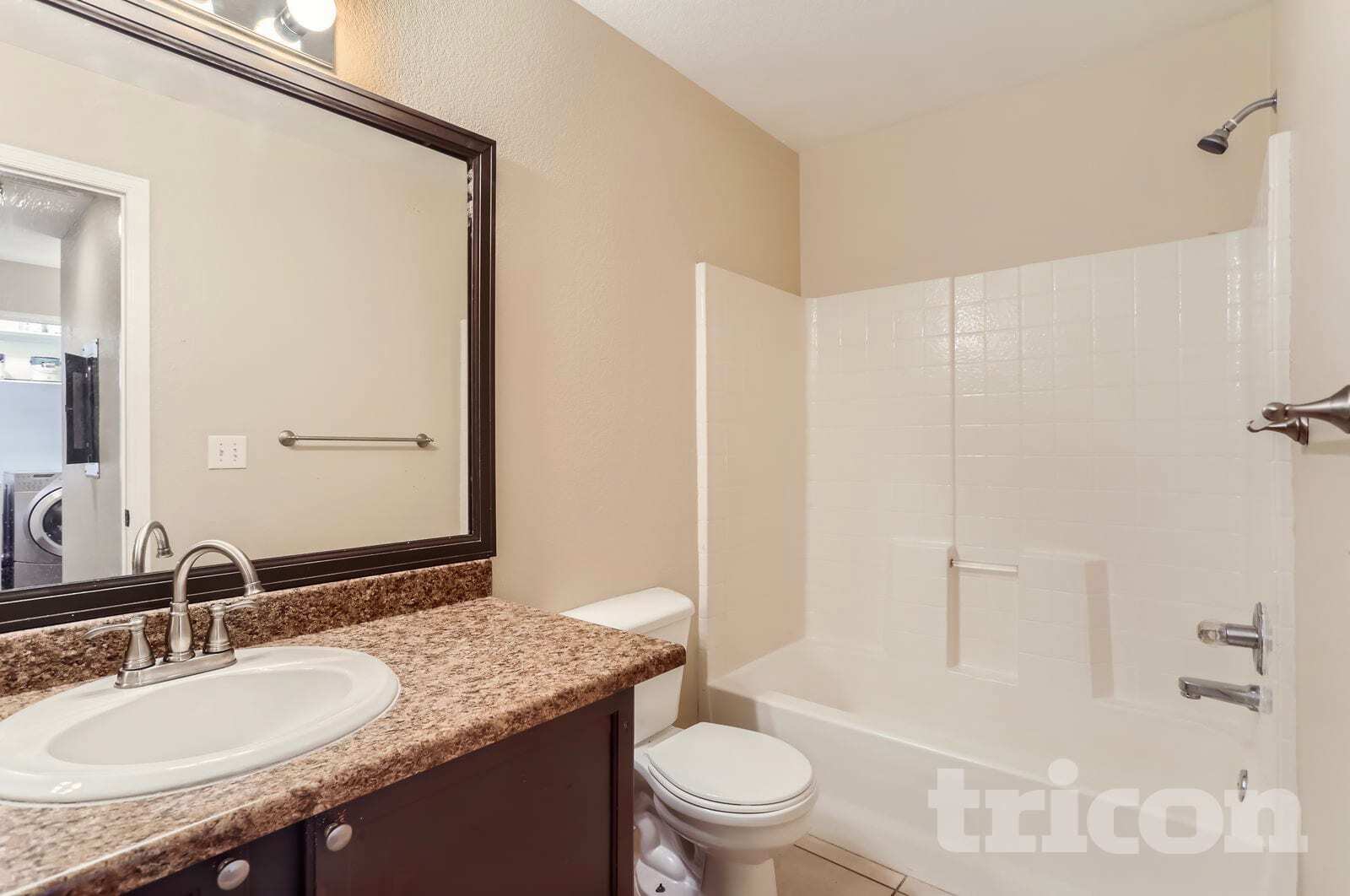 Building Photo - 240 S Irving St