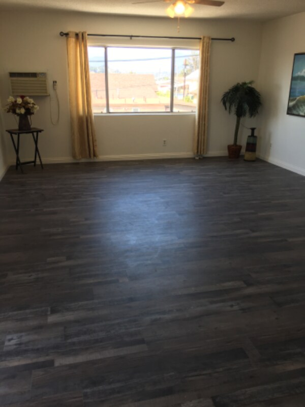 Building Photo - 161 W Ave 28