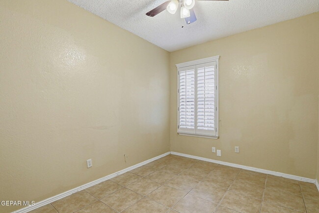 Building Photo - 12528 Martin Bauman Dr