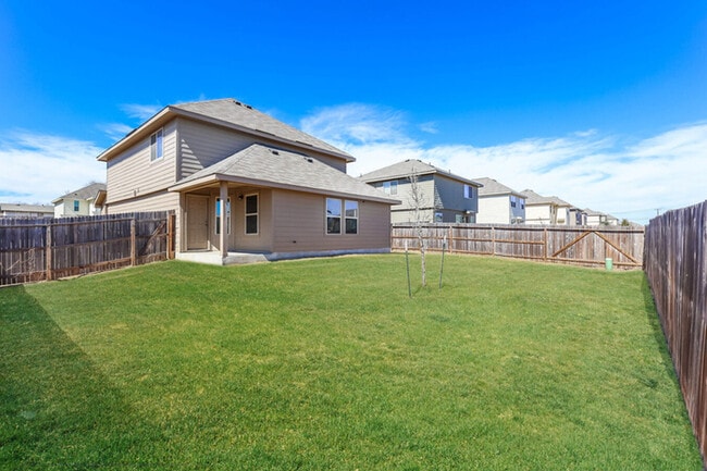 Building Photo - 8626 Tesoro Hills