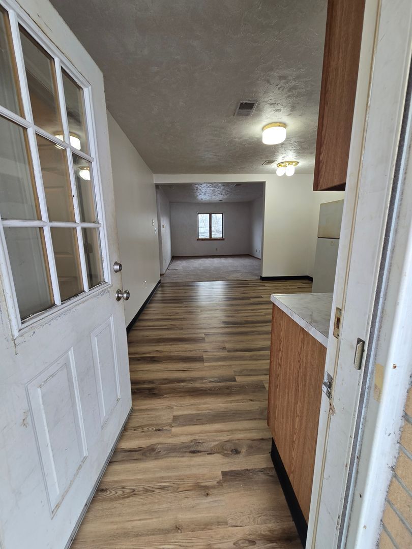 Building Photo - 535 New Alexandria Rd