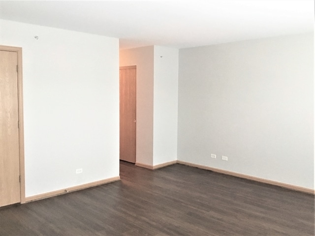 Building Photo - 1878 Candlelight Cir