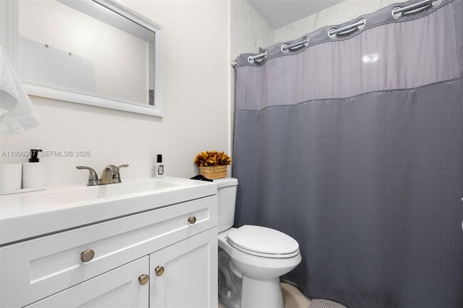 Building Photo - 1286 NE 109th St