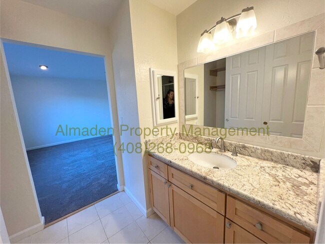 Building Photo - Almaden Valley Home, Central A/C, New Carp...