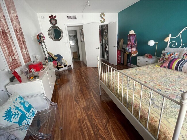 Building Photo - 1200 West Ave