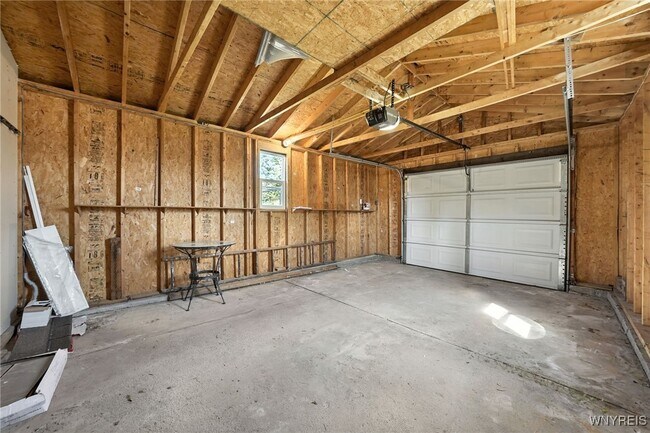 Building Photo - 179 Cortland Ave